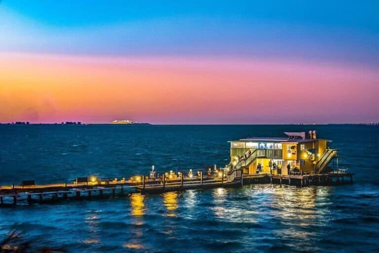 6 Best Seafood Restaurants in Anna Maria Island
