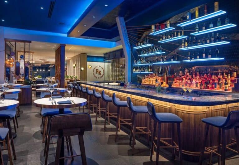 15 Most Fun Restaurants in Boston (2023 Update)