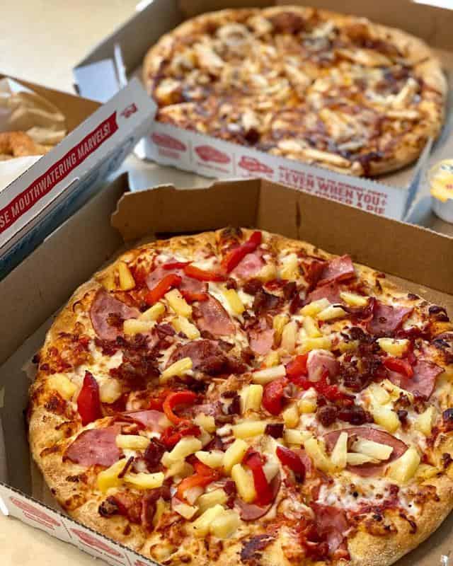 Dominos Honolulu Hawaiian Pizza 