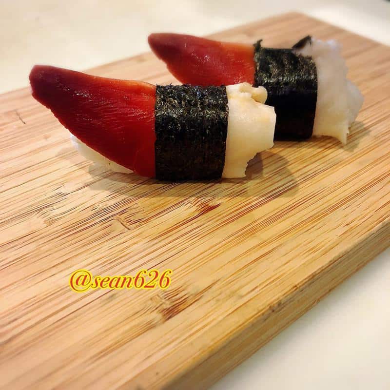 Hokkigai Nigiri (Sakhalin Surf Clam)