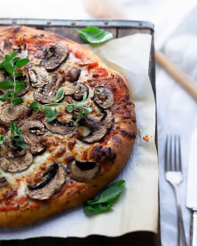 Mushrooms Pizza