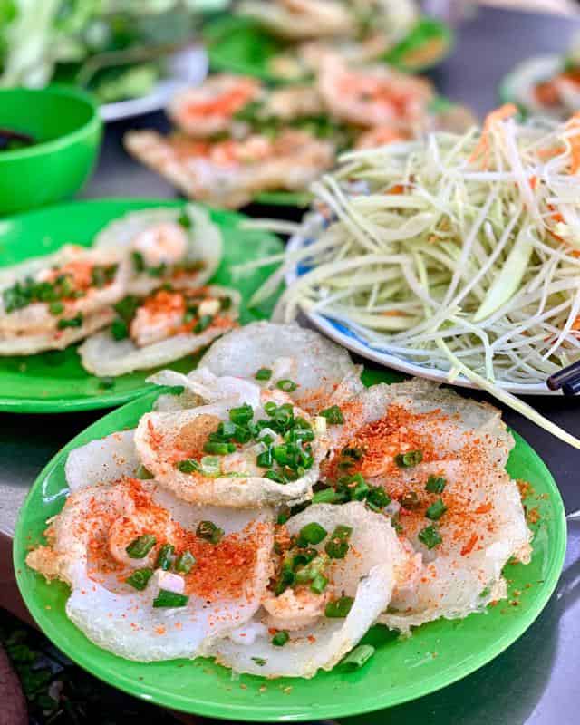 Bánh Khọt (Vietnamese Mini Fried Pancakes)