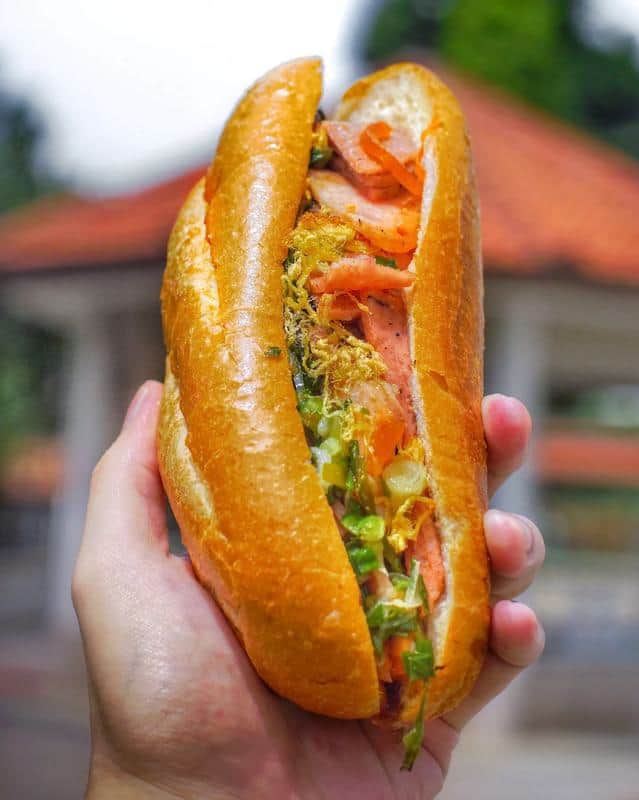 Bánh Mì (Vietnamese Baguettes)