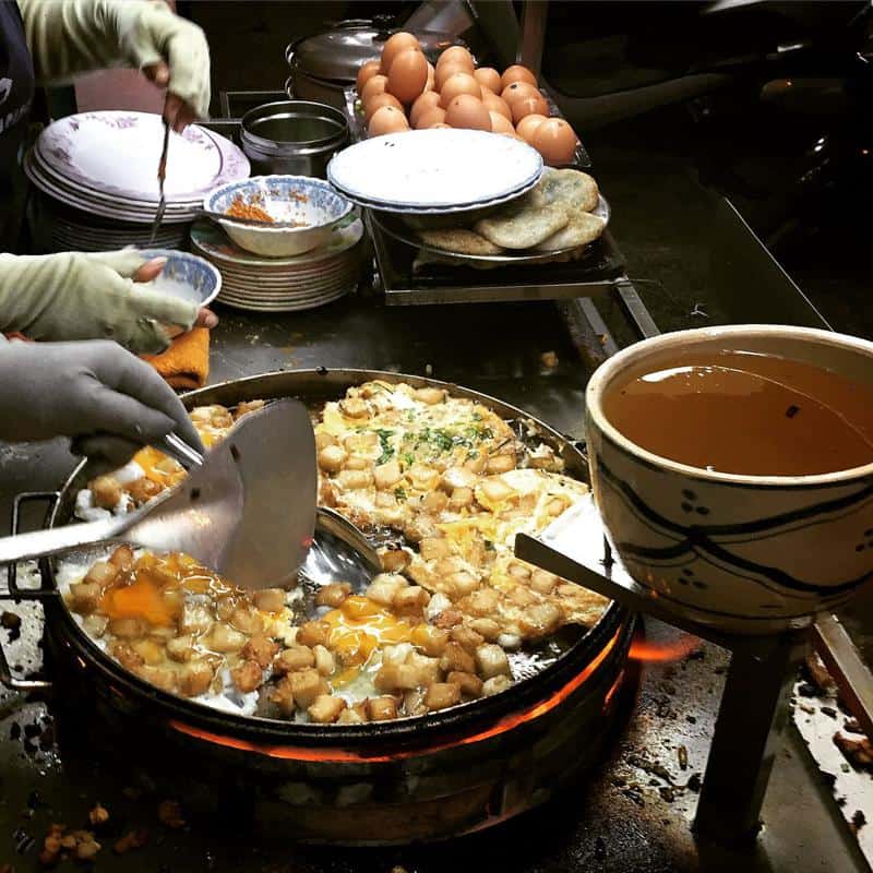 Bột Chiên (Fried Rice Flour Cakes)